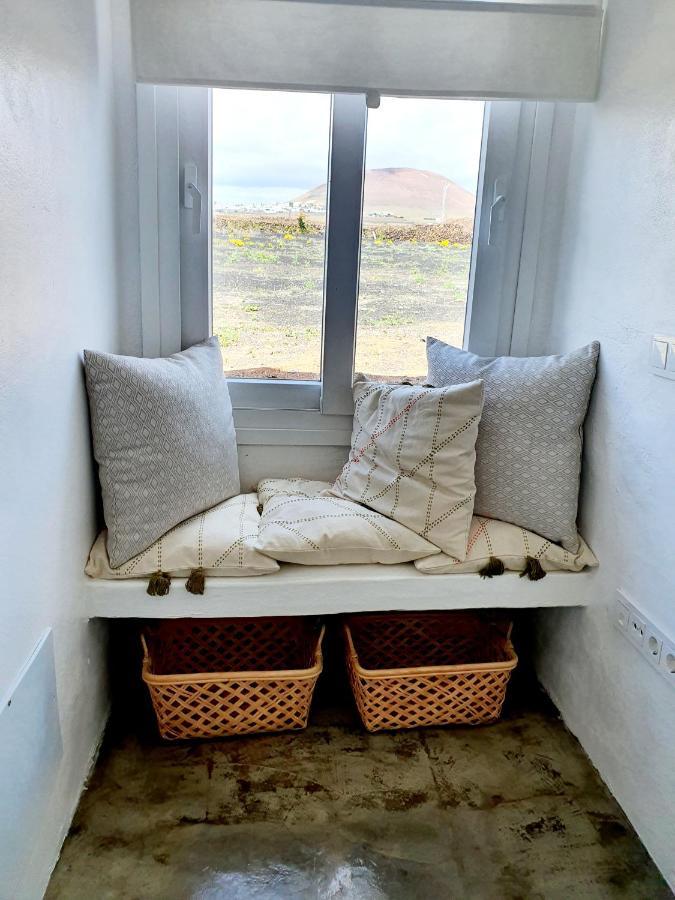 Apartamento con vistas al oceano Tías Exterior foto